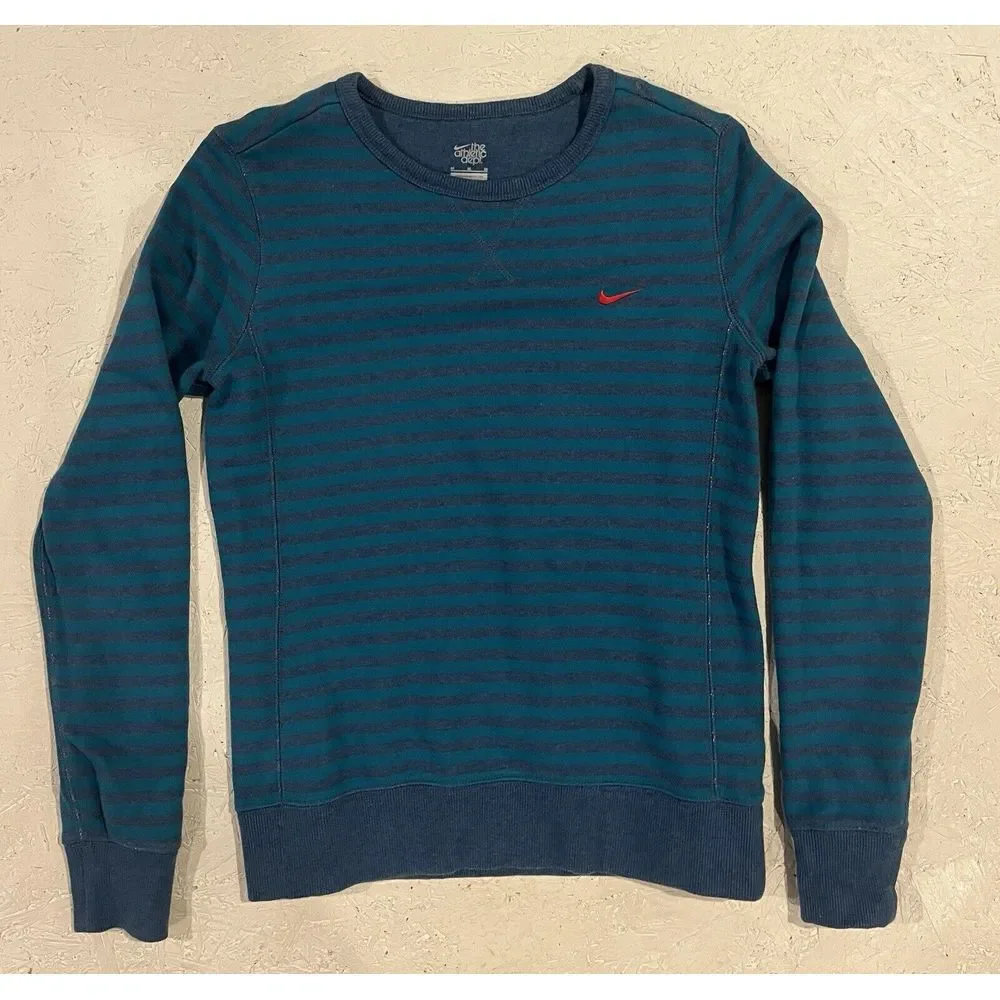 Nike The Athletic Dept Sweatshirt M Retro Stripe Crew Neck Blue Teal Athleisure‎